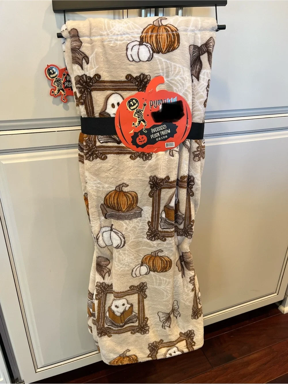Halloween Pumpkin Reading Book Ghost Plush Throw Blanket - Beige
